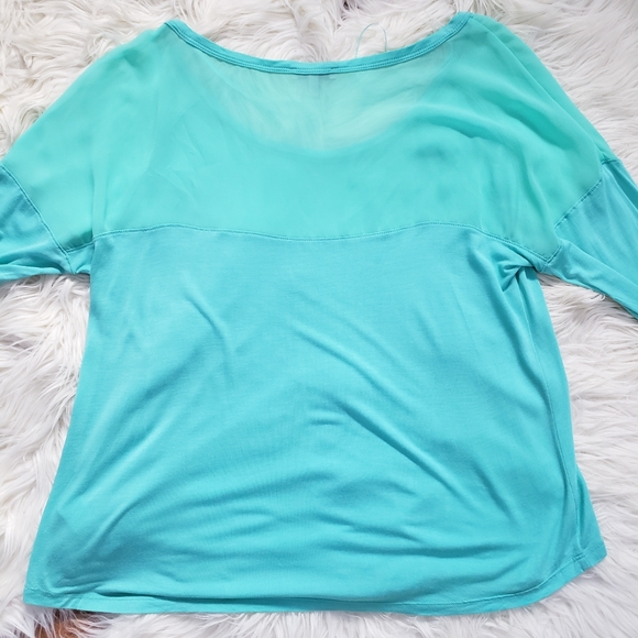 Juicy Couture Turquoise Long Sleeve - Picture 2 of 9